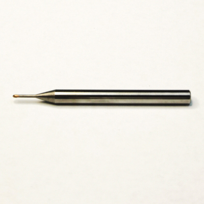 Extrémité solide Mills Hrc 55 de nez de boule des cannelures 0.5mm des fraises en bout de carbure de tungstène 2
